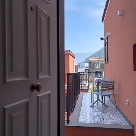 Emma Dimore Кастелламмаре-ди-Стабия